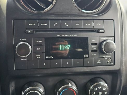 Used 2016 Jeep Patriot Sport image 28