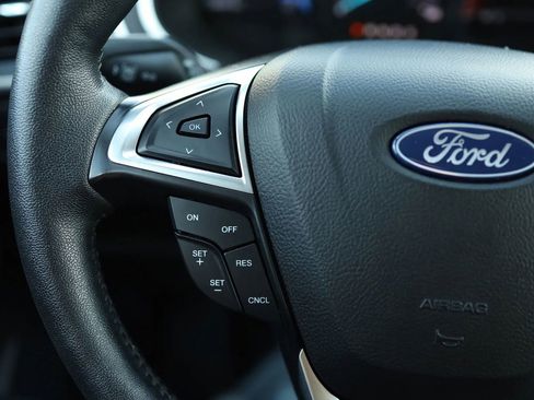 Used 2020 Ford Edge SEL w/ Cold Weather Package image 14