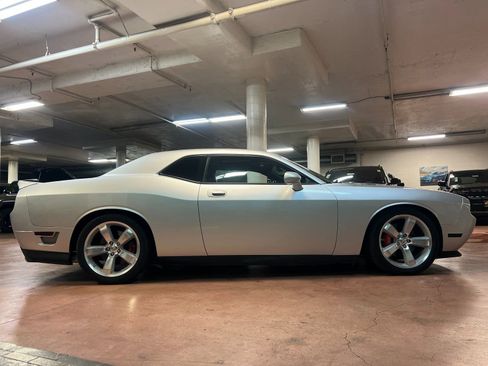 Used 2009 Dodge Challenger SRT8 image 6