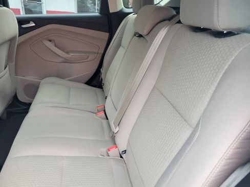 Used 2017 Ford Escape SE FWD image 10