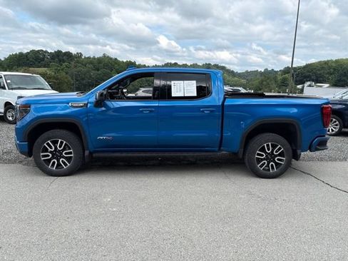 Used 2023 GMC Sierra 1500 AT4 w/ AT4 Premium Package AWD/4WD image 2
