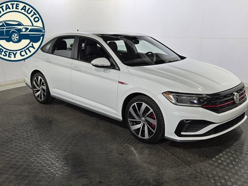 Used 2019 Volkswagen Jetta GLI Autobahn FWD image 9