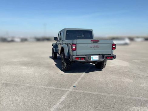 New 2025 Jeep Gladiator Rubicon image 9