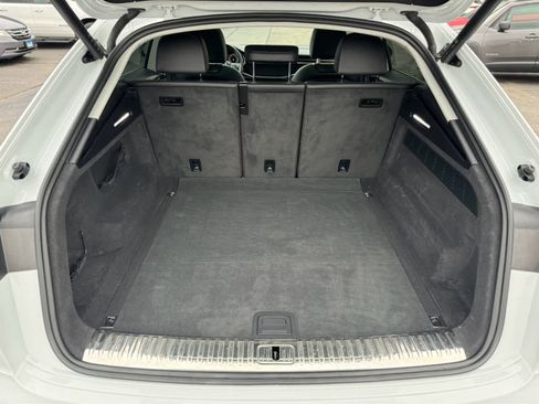 Used 2022 Audi Q8 Premium Plus image 16