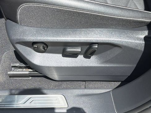 Certified 2026 Volkswagen Atlas SE AWD/4WD image 10