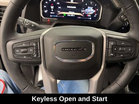 Used 2026 GMC Sierra 2500 Denali w/ Technology Package AWD/4WD image 18