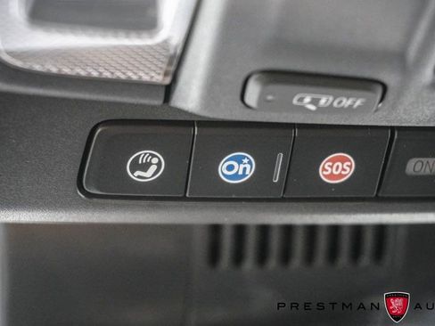 Used 2025 GMC Sierra 2500 AT4 w/ Technology Package image 47