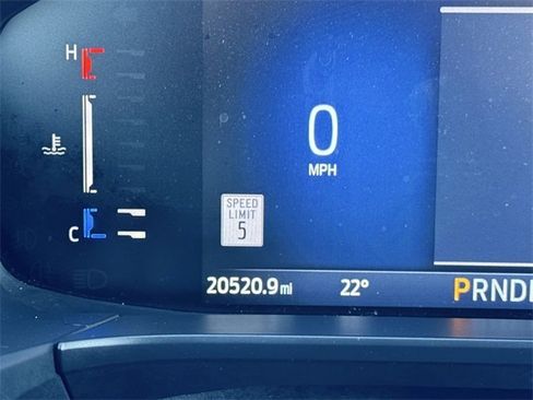 Certified 2024 Ford Escape ST-Line w/ Tech Pack #1 image 18