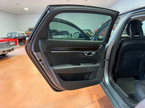 Used 2018 Volvo S90 T5 Momentum AWD/4WD image 20