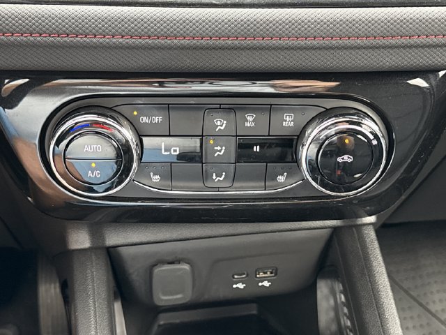 Used 2024 Chevrolet TrailBlazer RS w/ Convenience Package FWD image 18