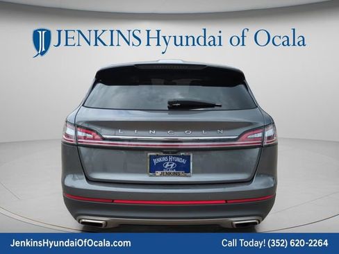 Used 2022 Lincoln Nautilus Reserve w/ Monochromatic Package FWD image 4