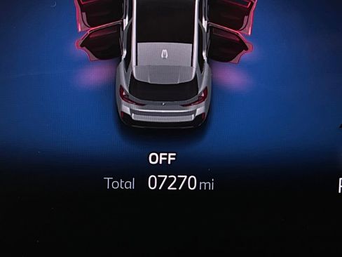 Certified 2025 BMW X1 xDrive28i w/ Premium Package image 18