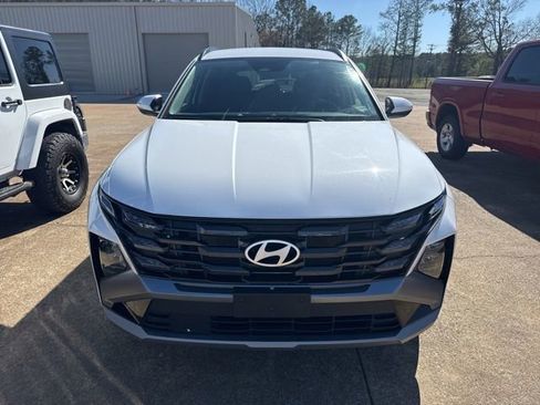 Used 2019 Hyundai Tucson SE image 2