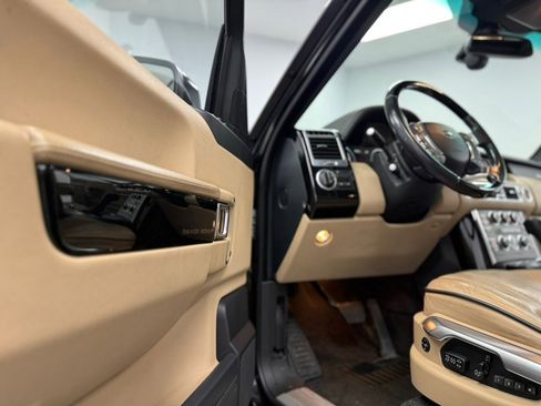 Used 2012 Land Rover Range Rover HSE LUX w/ Luxury Interior Pkg image 43