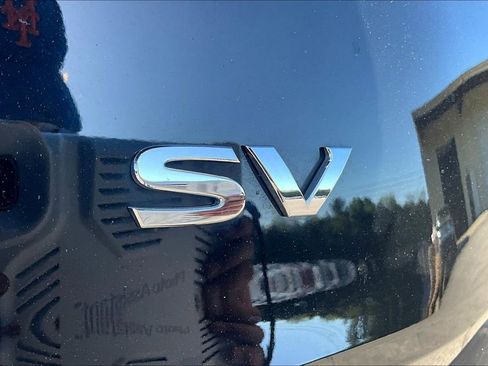 Used 2022 Nissan Rogue SV FWD image 23