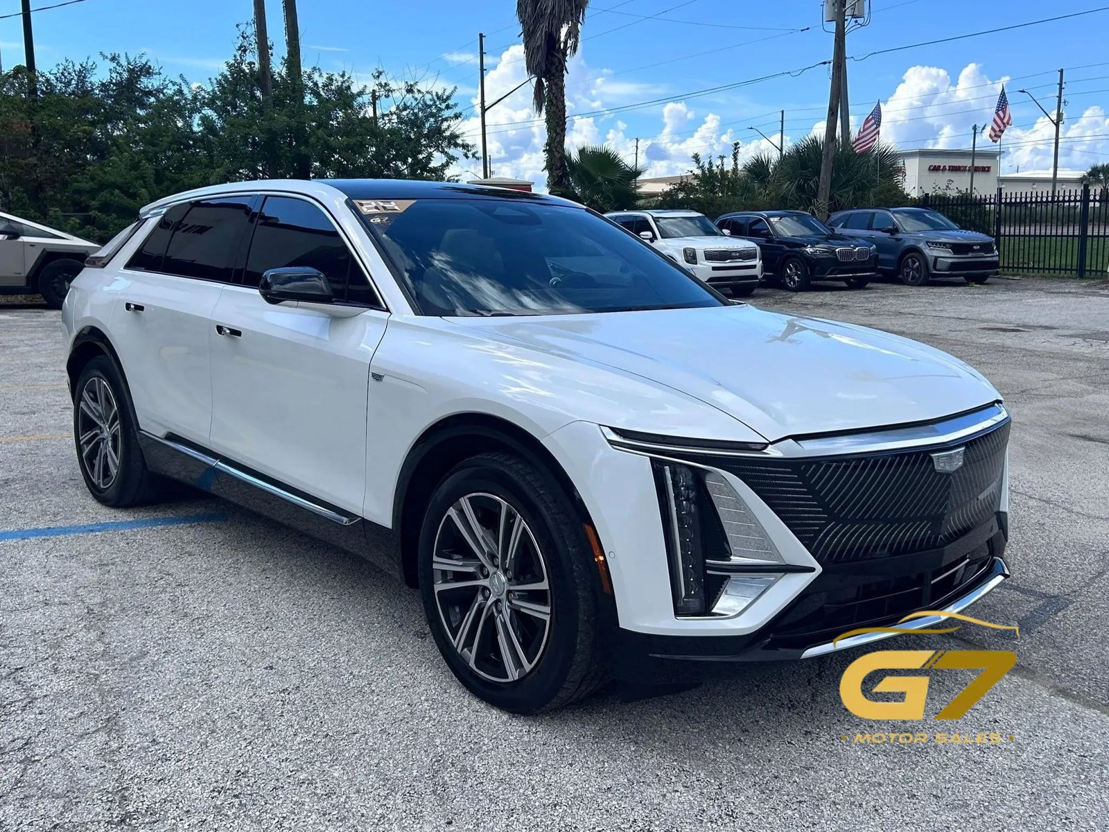 Used 2024 Cadillac Lyriq Luxury RWD image 4