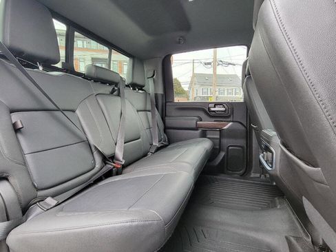 Used 2022 GMC Sierra 2500 SLT w/ SLT Convenience Package image 24