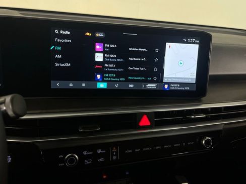 Used 2025 Kia Sorento SX Prestige w/ Olive Brown Leather Package image 18