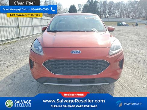 Used 2020 Ford Escape SE image 3