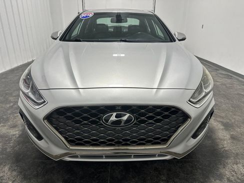 Used 2018 Hyundai Sonata Sport FWD image 2