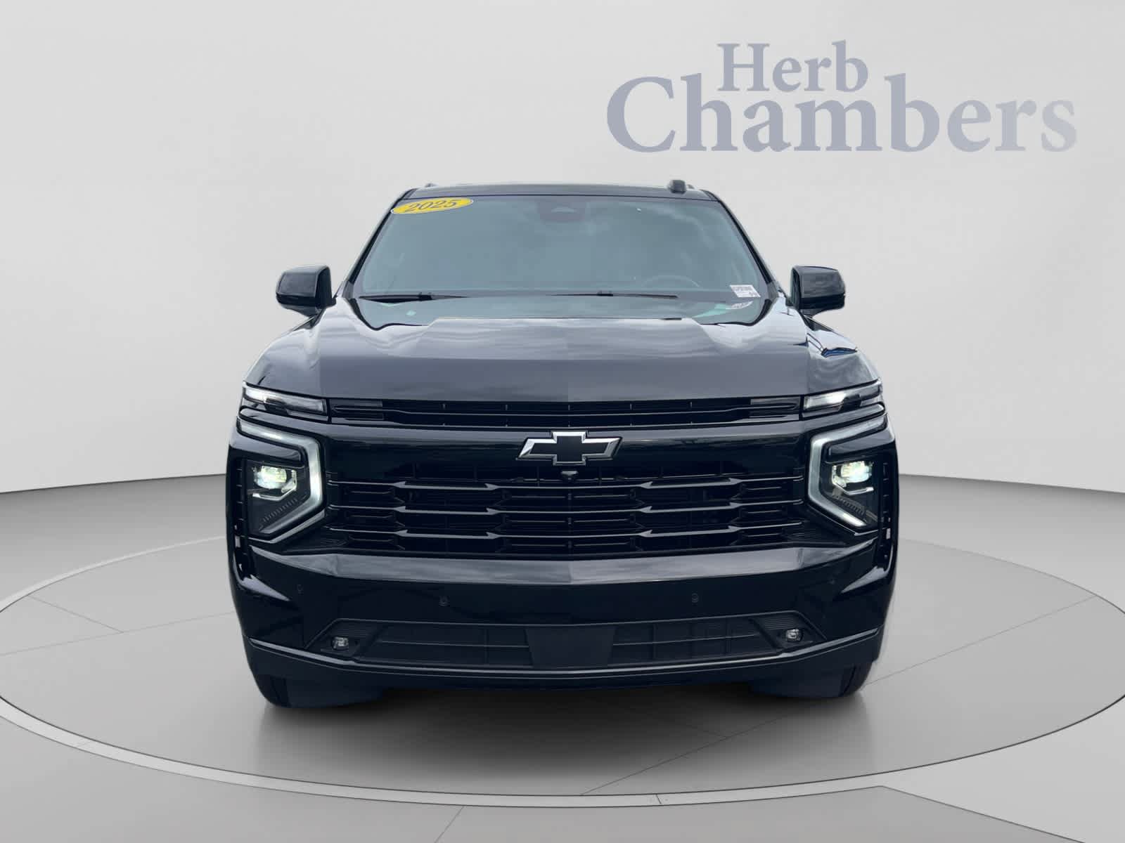 Used 2025 Chevrolet Tahoe RST w/ RST Capability Package AWD/4WD image 2