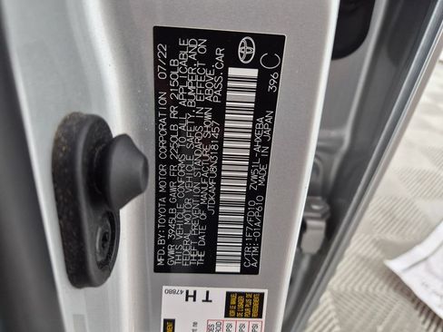 Used 2022 Toyota Prius LE FWD image 31