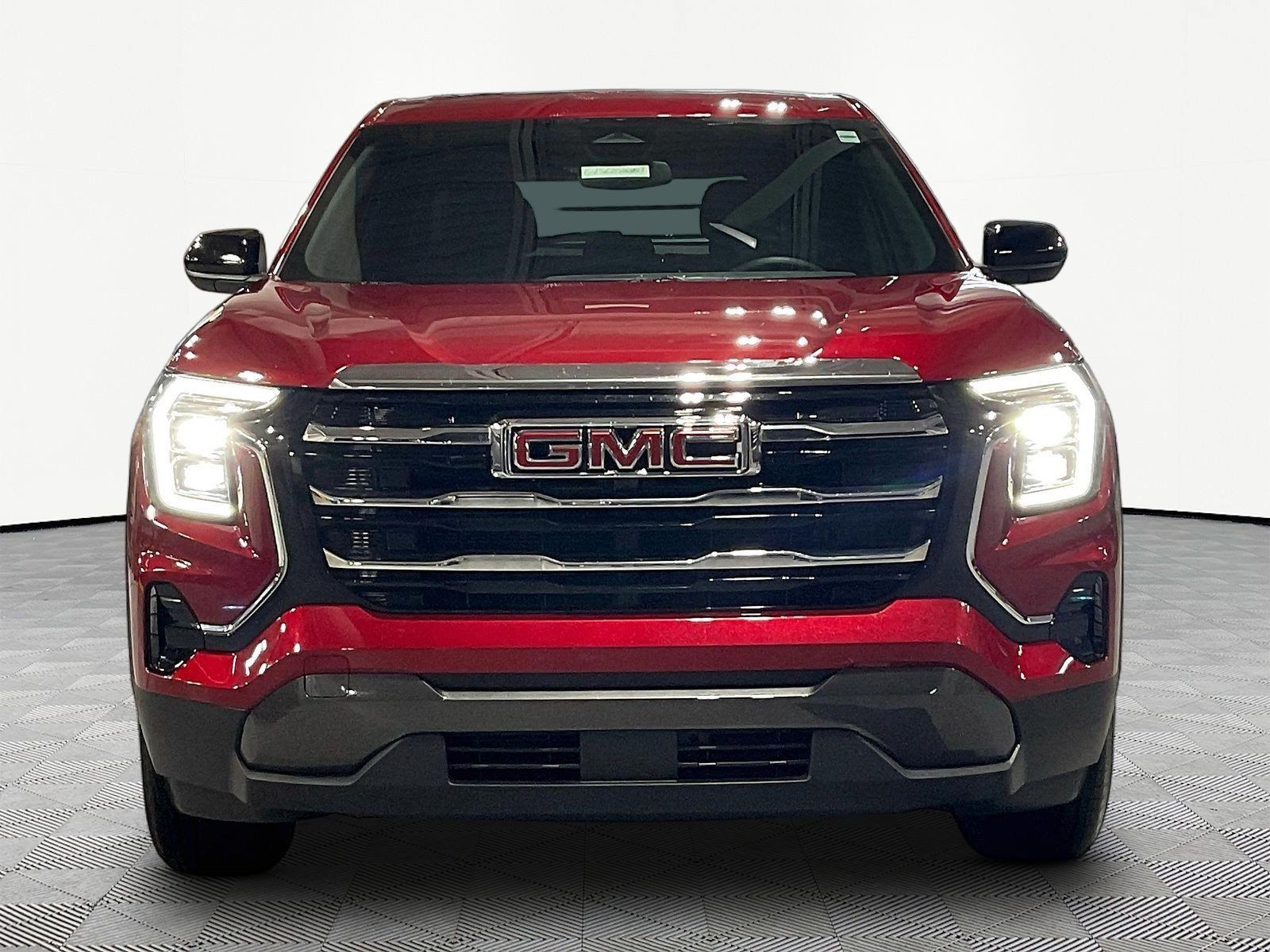 Used 2025 GMC Terrain Elevation AWD/4WD image 2