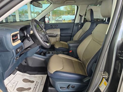 New 2025 Ford Maverick Lariat w/ 4K Tow Package image 9