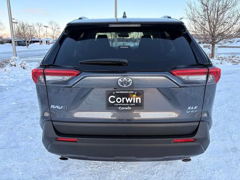 Used 2025 Toyota RAV4 XLE image 6