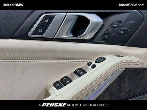 Used 2024 BMW X5 xDrive40i w/ Executive Package AWD/4WD image 3