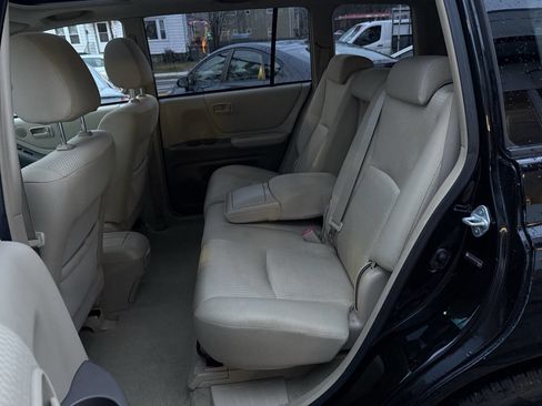 Used 2007 Toyota Highlander 4WD V6 w/ 3rd Row image 20