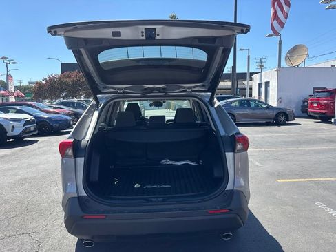 Used 2023 Toyota RAV4 XLE w/ Convenience Package FWD image 12