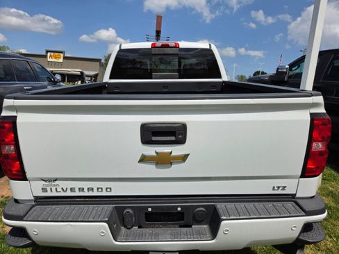 Used 2016 Chevrolet Silverado 2500 LTZ w/ Duramax Plus Package image 9