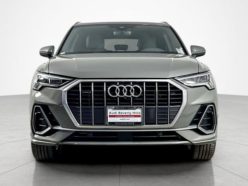 Used 2023 Audi Q3 2.0T Premium Plus w/ Premium Plus Package AWD/4WD image 8