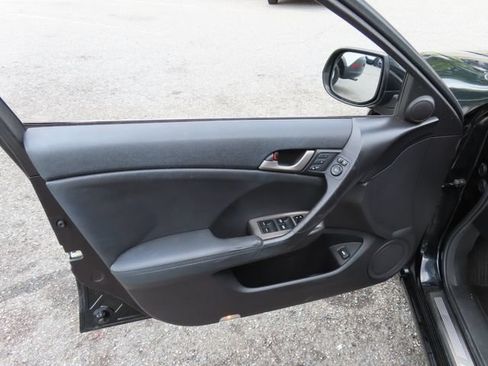Used 2010 Acura TSX V6 Sedan FWD image 12