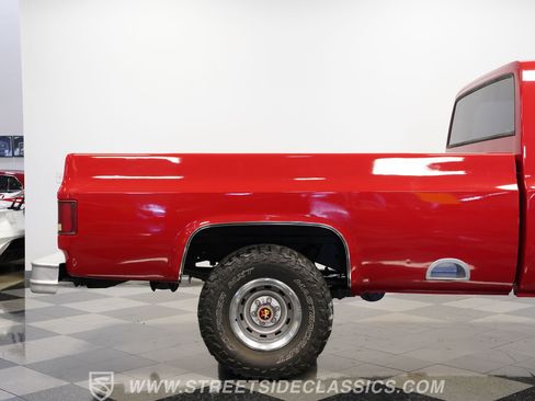 Used 1987 Chevrolet C/K Truck 1500 AWD/4WD image 30