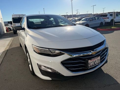 Used 2022 Chevrolet Malibu LT image 8