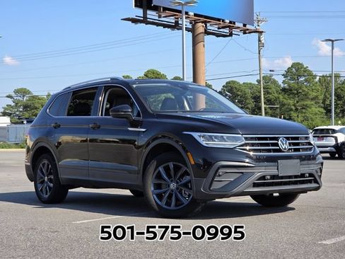 Used 2023 Volkswagen Tiguan SE AWD/4WD image 20