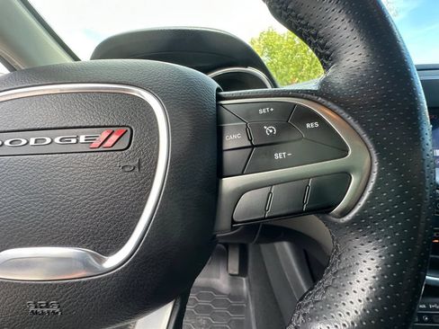 Used 2019 Dodge Durango SXT w/ 3rd Row Seating Group RWD image 32