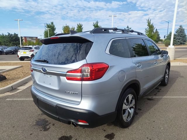 Used 2022 Subaru Ascent Premium w/ Convenience Package AWD/4WD image 3