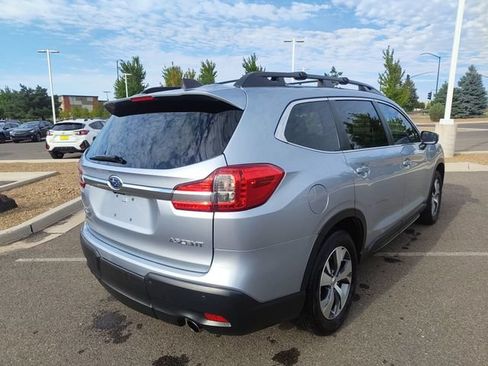 Used 2022 Subaru Ascent Premium w/ Convenience Package AWD/4WD image 3