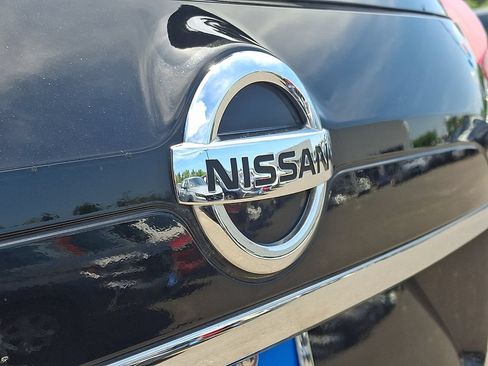 Used 2017 Nissan Rogue SV w/ Sun & Sound Touring Package AWD/4WD image 29