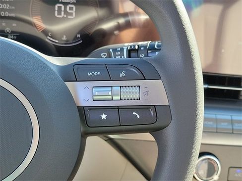 New 2026 Hyundai Kona SE image 6