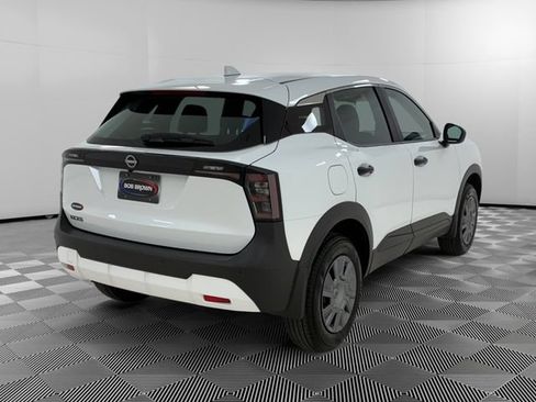 Used 2025 Nissan Kicks S FWD image 5