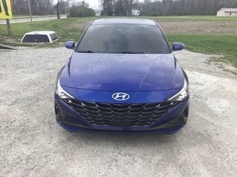 Used 2022 Hyundai Elantra Limited image 8