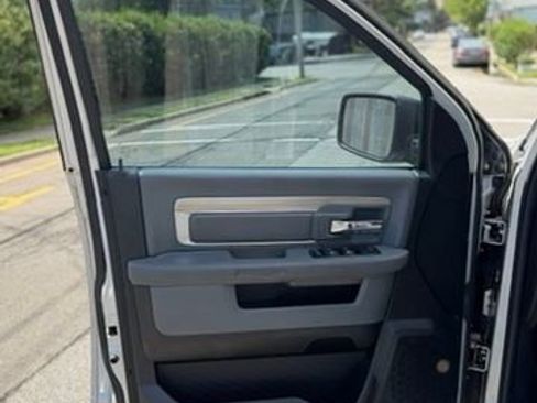 Used 2016 RAM 1500 Big Horn RWD image 16