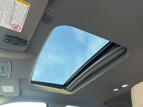 Used 2020 GMC Sierra 3500 Denali w/ Denali Ultimate Package image 9