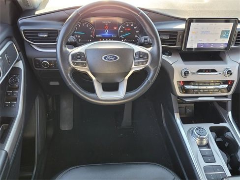 Used 2023 Ford Explorer XLT w/ Equipment Group 202A image 10