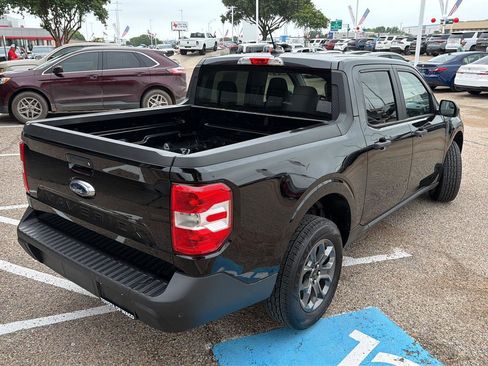Used 2023 Ford Maverick XLT FWD image 3
