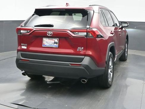 Used 2025 Toyota RAV4 XLE w/ Convenience Package AWD/4WD image 5